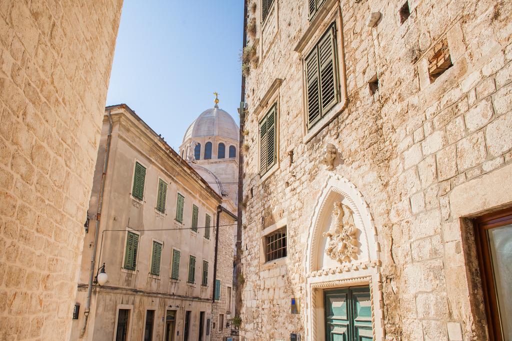 Apartments Laurus Sibenik Bagian luar foto