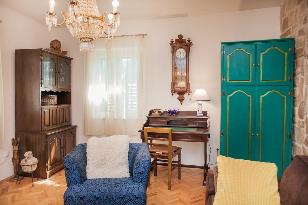 Apartments Laurus Sibenik Bagian luar foto